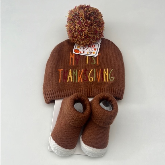 Brown Thanksgiving Baby Hat and Booties Set - Picture 1 of 4